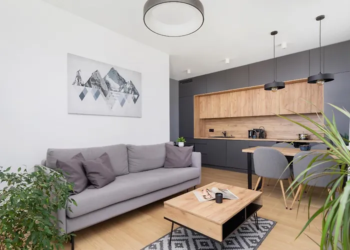 Modern & Spacious With Air Conditioning & Parking By Renters Prestige 아파트