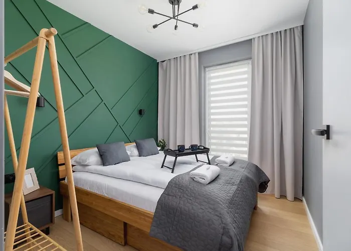 Modern & Spacious With Air Conditioning & Parking By Renters Prestige * 크라쿠프