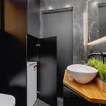 アパート Modern & Spacious With Air Conditioning & Parking By Renters Prestige クラクフ