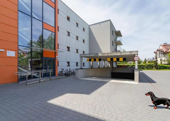 Modern & Spacious With Air Conditioning & Parking By Renters Prestige Apartamento *